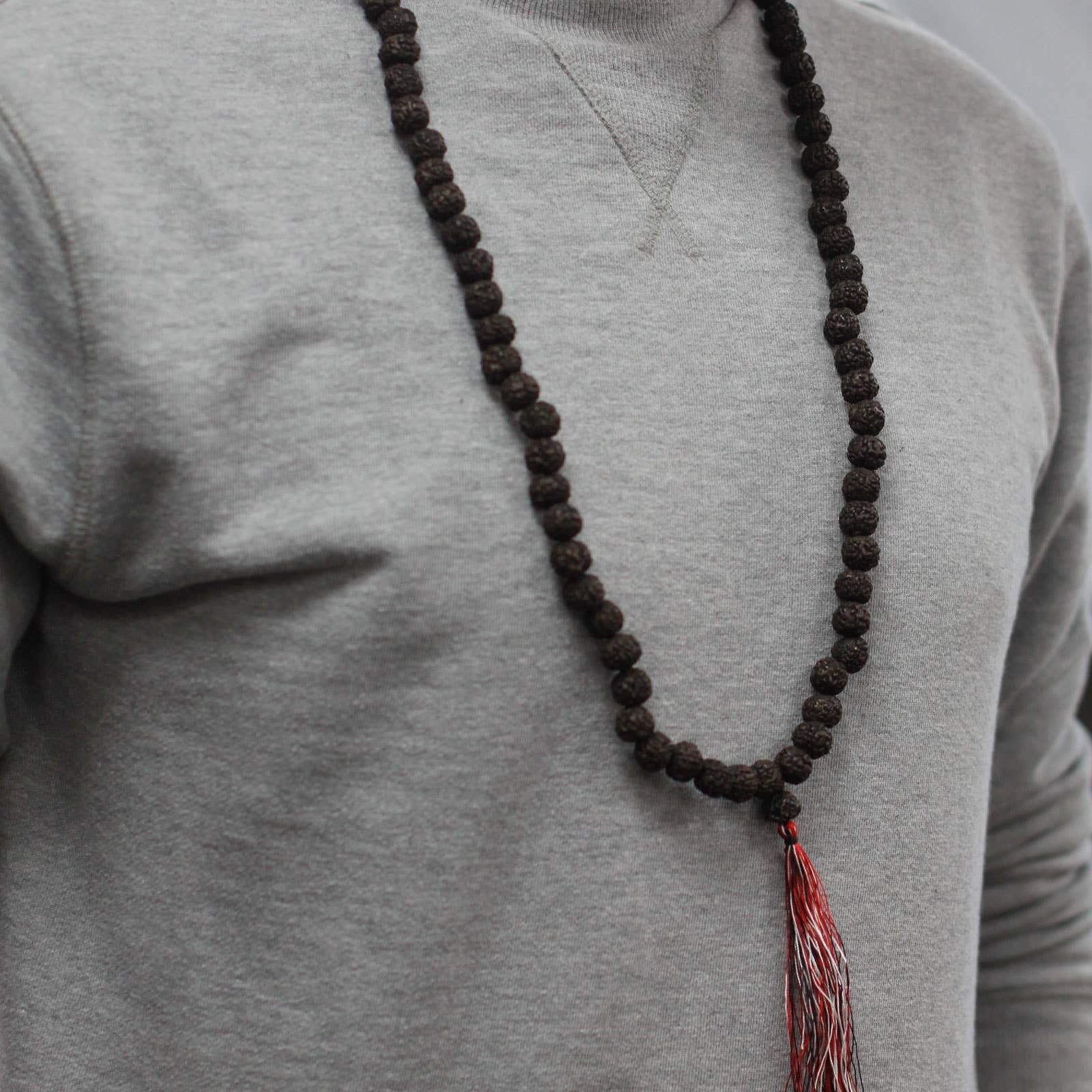AWGifts Europe - Wholesale Prayer Beads Necklace - Rudr-01 - 108 Rudraksha Mala - Dark2