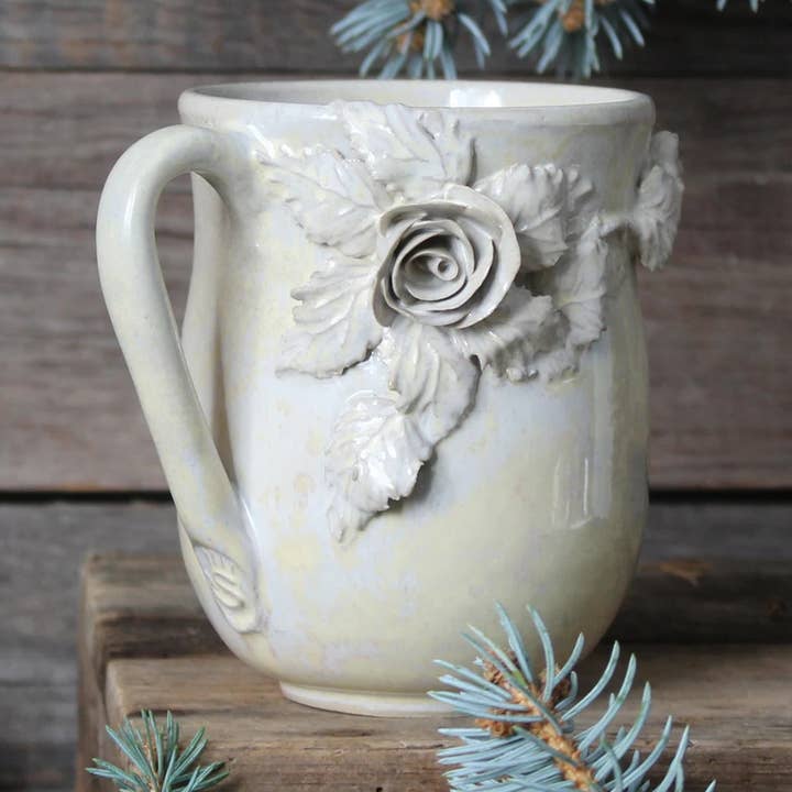 Alice - Ivory stoneware mug - with rose no dot for wholesale by L'Officina