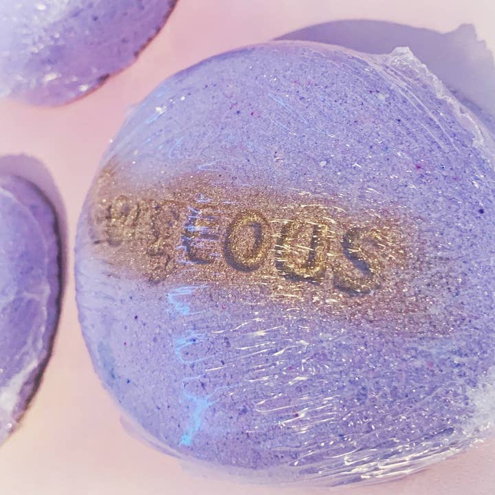 Hey Gorgeous Bath Bomb for wholesale by Madeluv