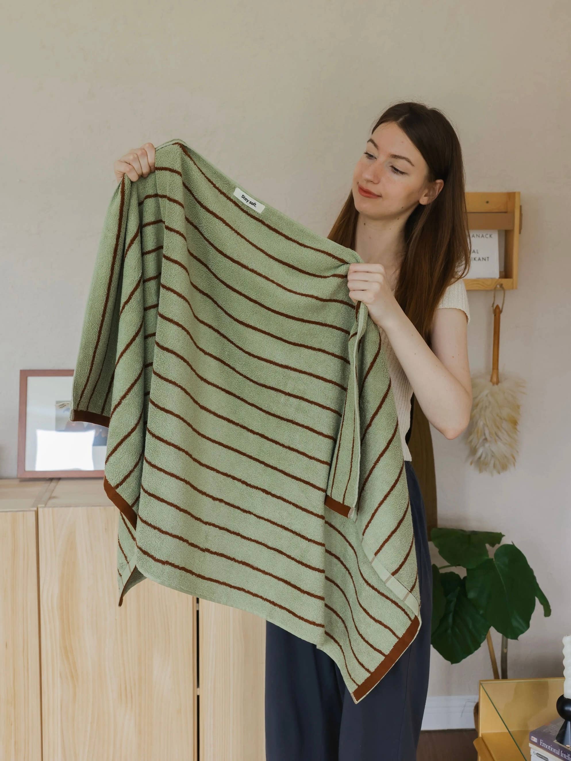 INSPECIAL HOME - Wholesale Bath Towel - 100% Cotton Retro Earthy-tone Pinstripe Soft Plush Towel 11