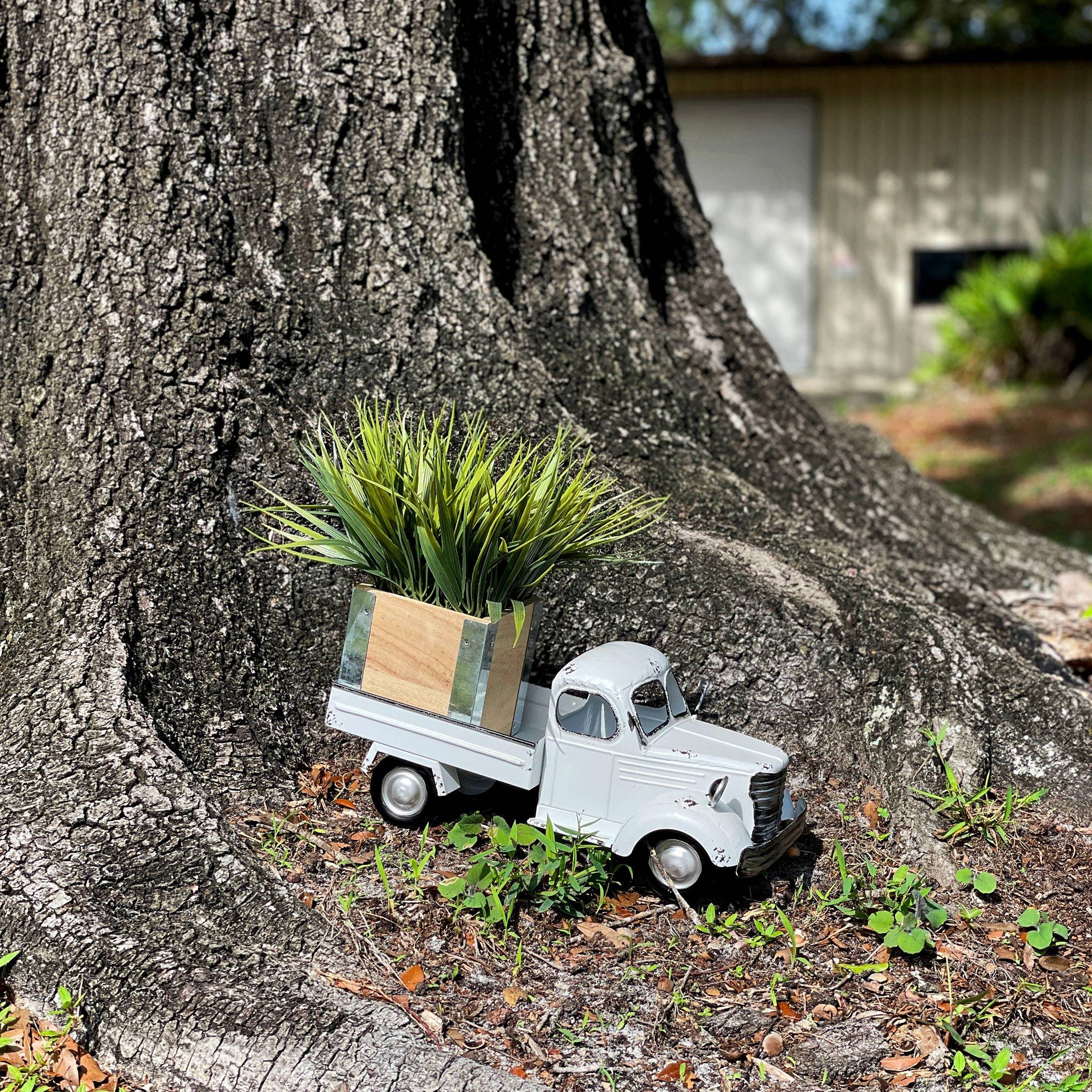 Zeckos - Vente Pot - Décoration de camionnette en métal blanc vieilli avec jardinière de 14 pouces6