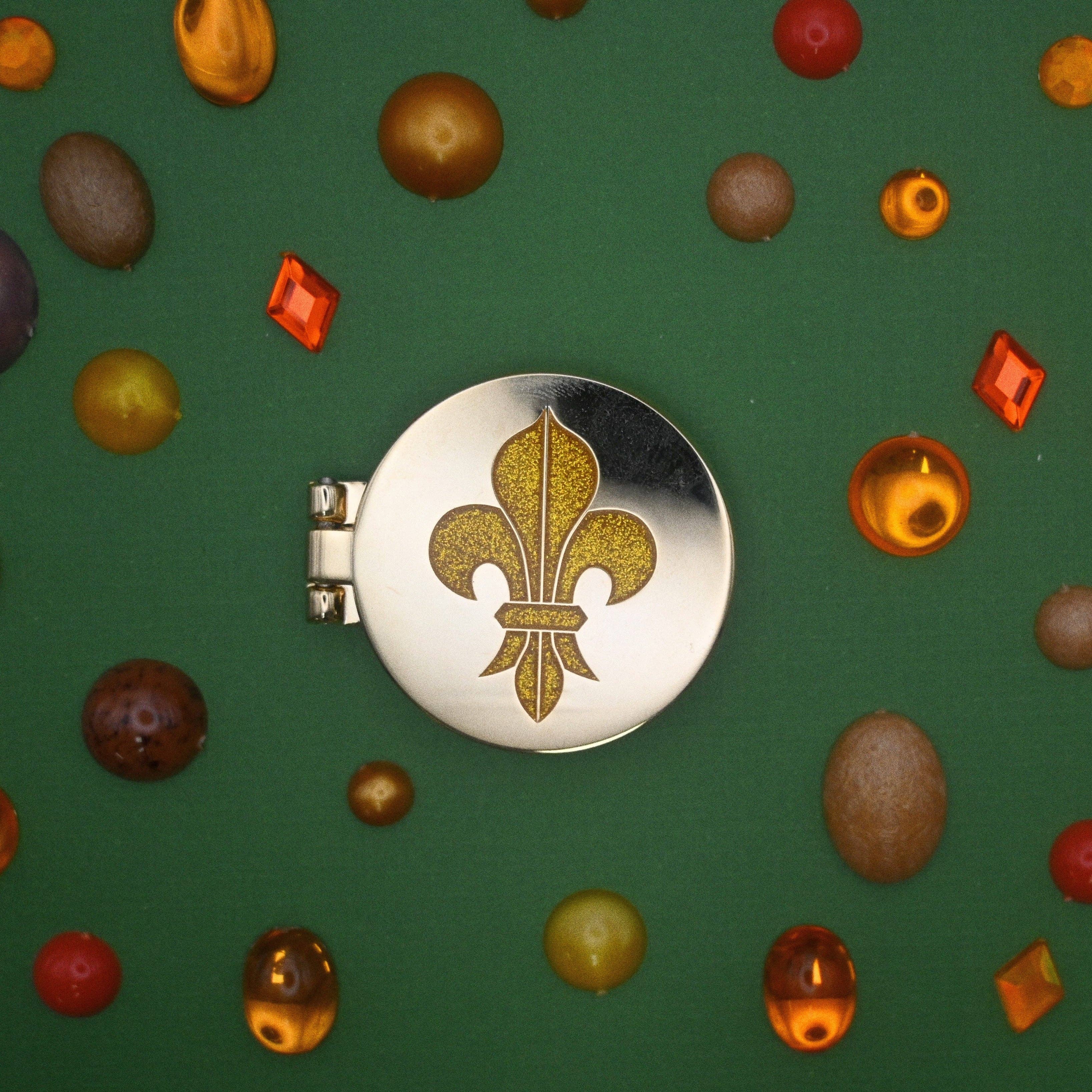 Tiny Made - Wholesale Lapel Pin/Button - Ed & Bel Locket *Pin*1