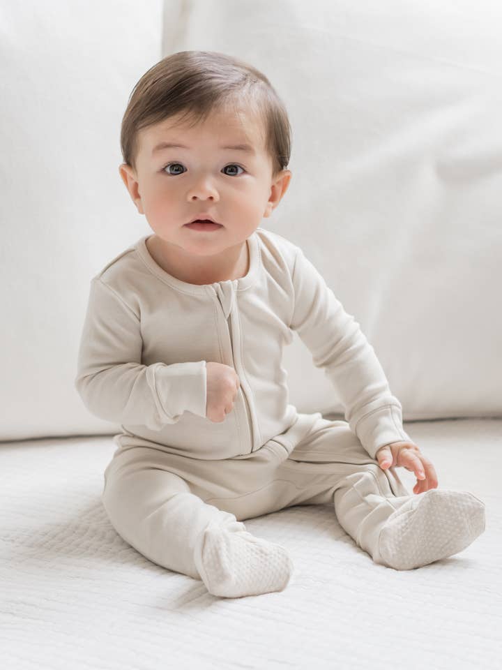Colored Organics - Wholesale Sleepsuit - Baby - Organic Baby Peyton Zipper Sleeper - Natural