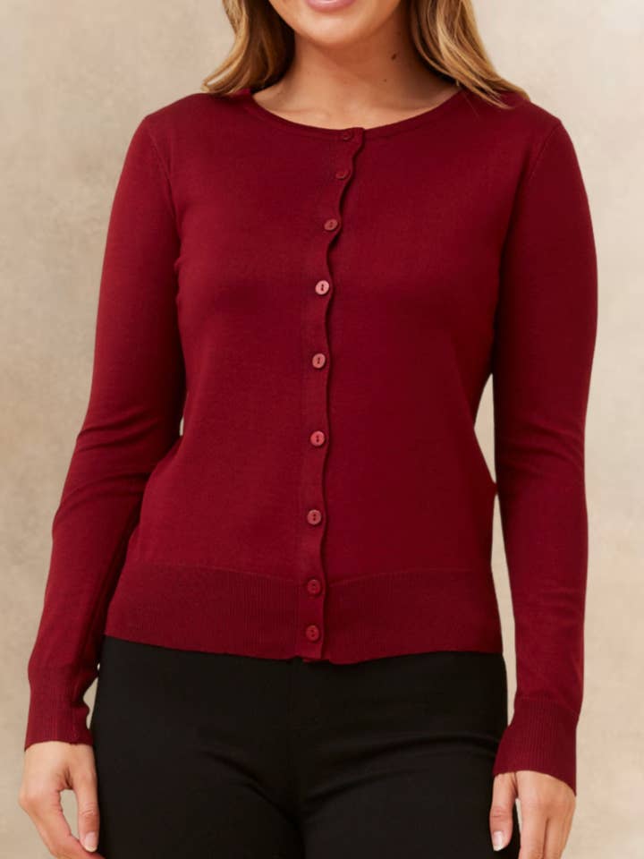 Cardigan léger pour femme Noelle à boutons et encolure ronde pour la vente par ANNICK