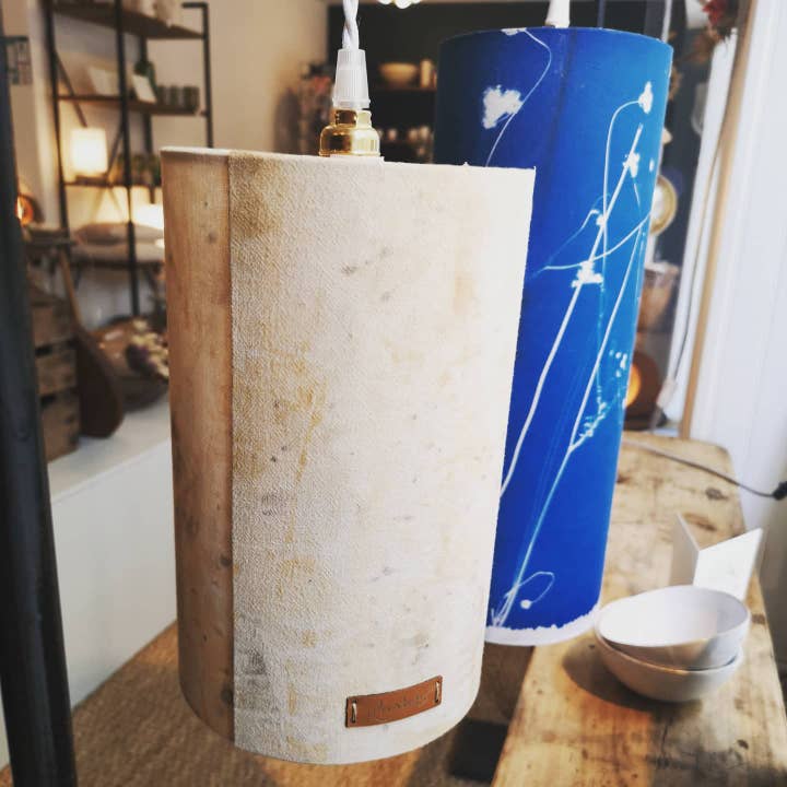 Suspension Dye Lantern - Plant Dye for wholesale by Karteko