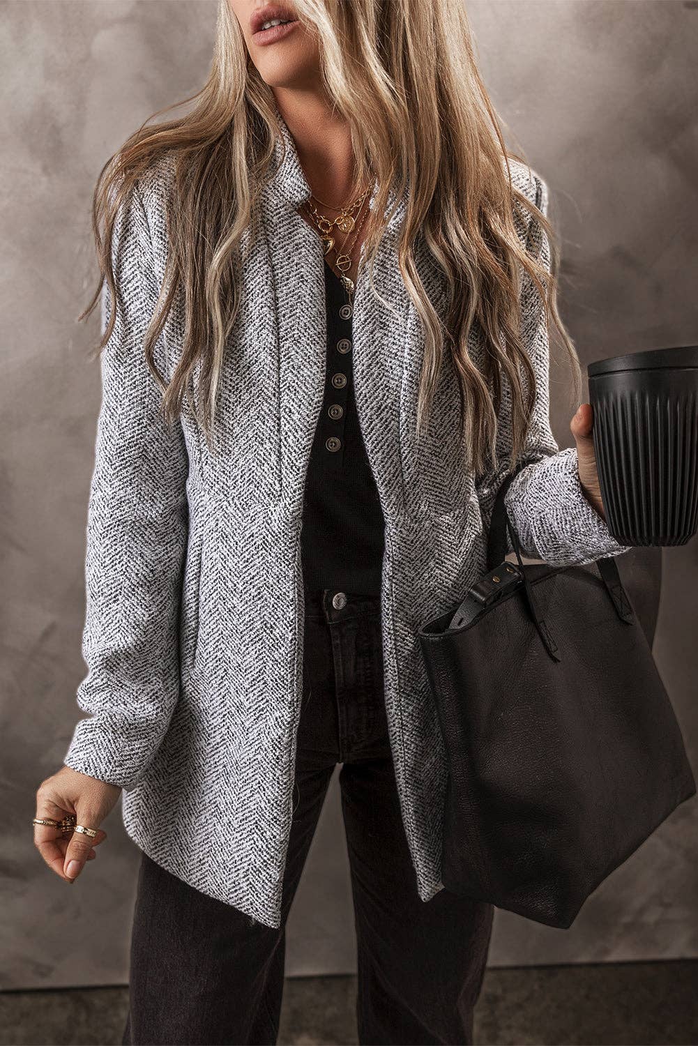 Gris clair Manteau long à col à revers Aitana avec poche en vente sur Faire0