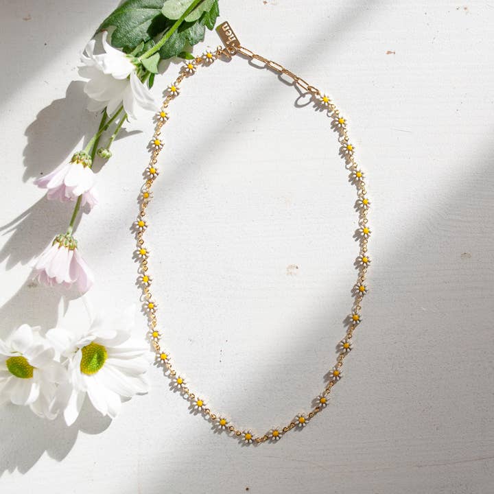 Collier Flower Power - Marguerite pour la vente par HEN + Bear