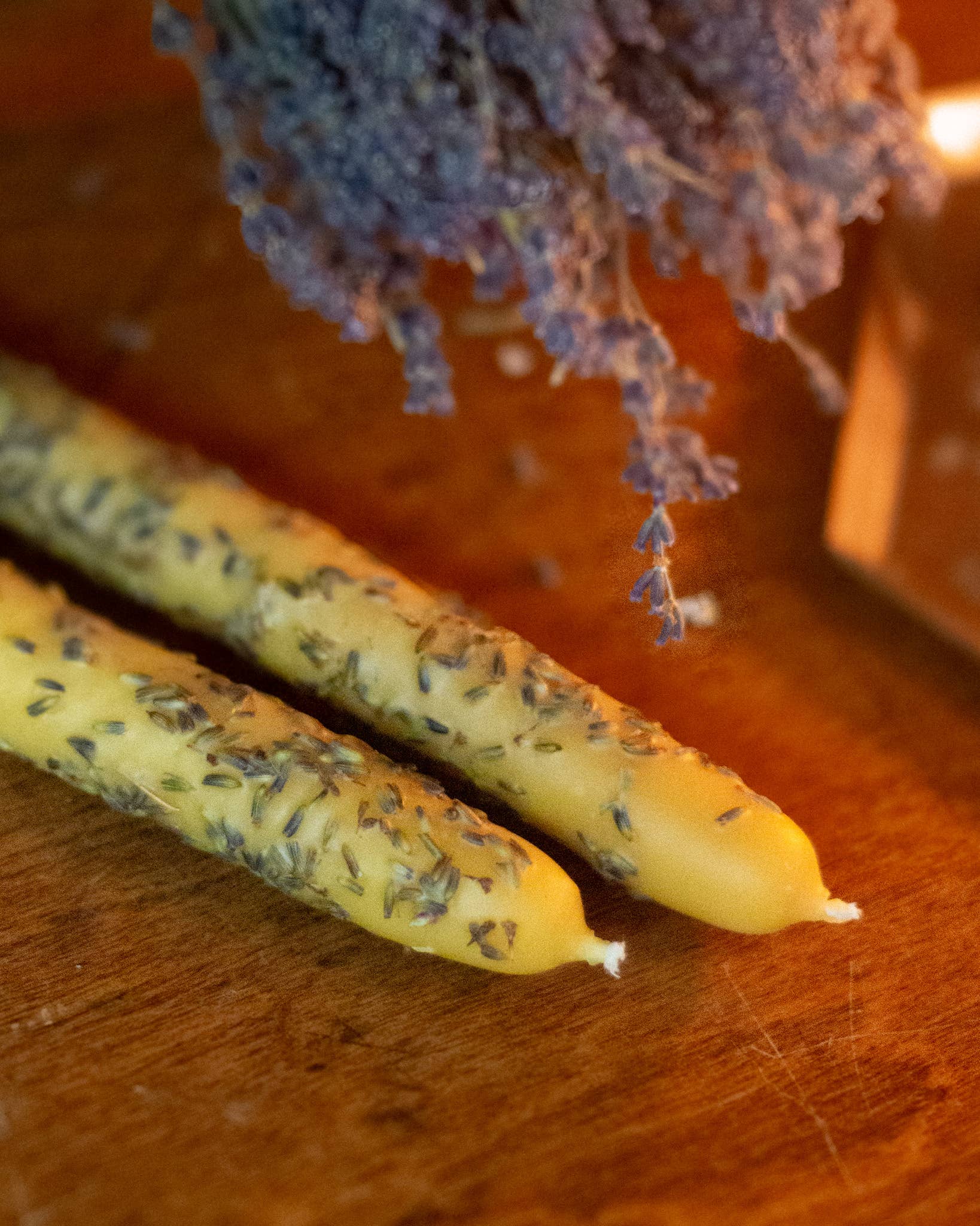 The Ramblin' Bee – wholesale Tapered candle/candlestick – Hand Dipped Beeswax Taper Candle with Lavender Buds2