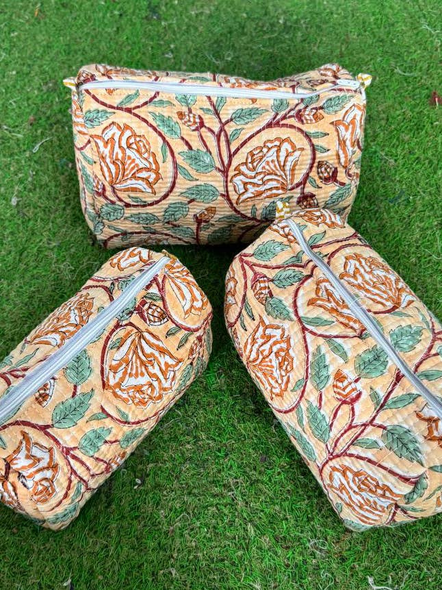 Mini sac trousse de maquillage en coton matelassé imprimé bloc trousses cosmétiques pour la vente par bhavnas boutique