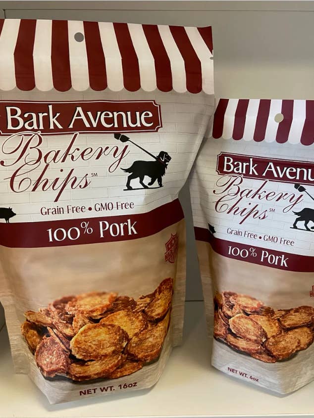 Bark Avenue Pork Chips - 100 % svinekødsgodbidder til kæledyr for engroshandel hos Bark Avenue Bakery