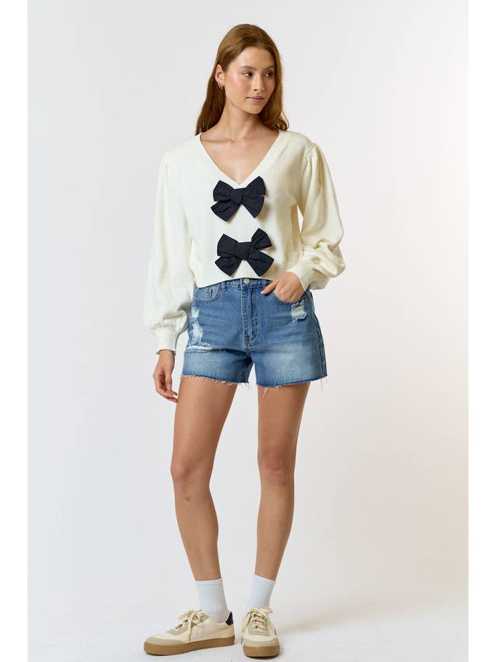 Lalavon - Wholesale Knit Sweater - Women's - ILT4228 Front Contrast Bow Sweater6