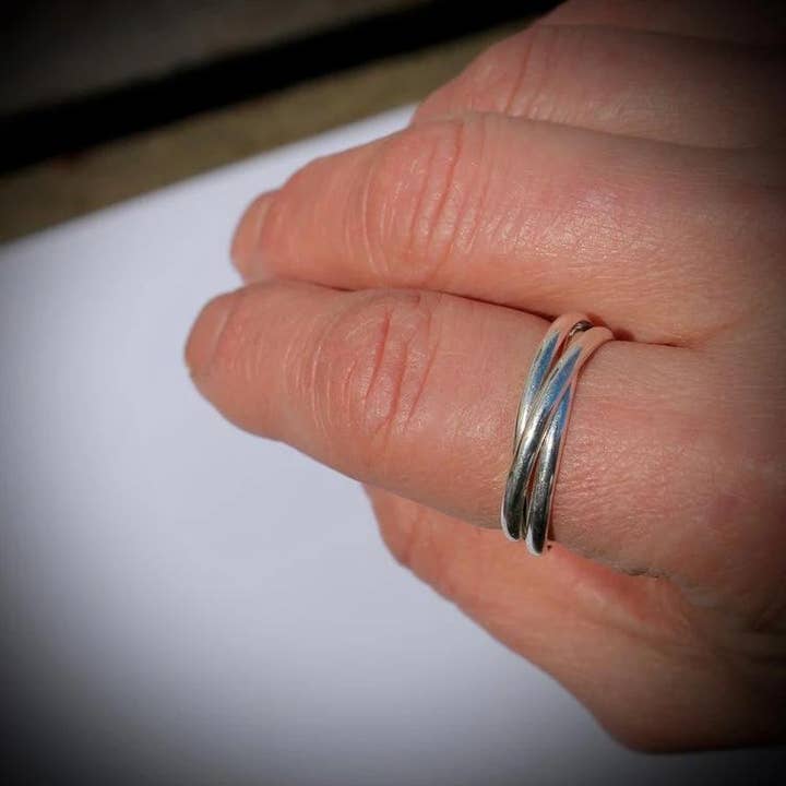 Kitty Stoykovich Designs - Vendita all'ingrosso Anello midi/a fascia - Anello triplo in argento Roll On Fidget1