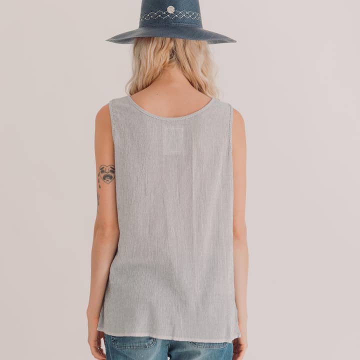 loom.ist - Wholesale Tank Top - Women's - Sile Sleeveless Top35