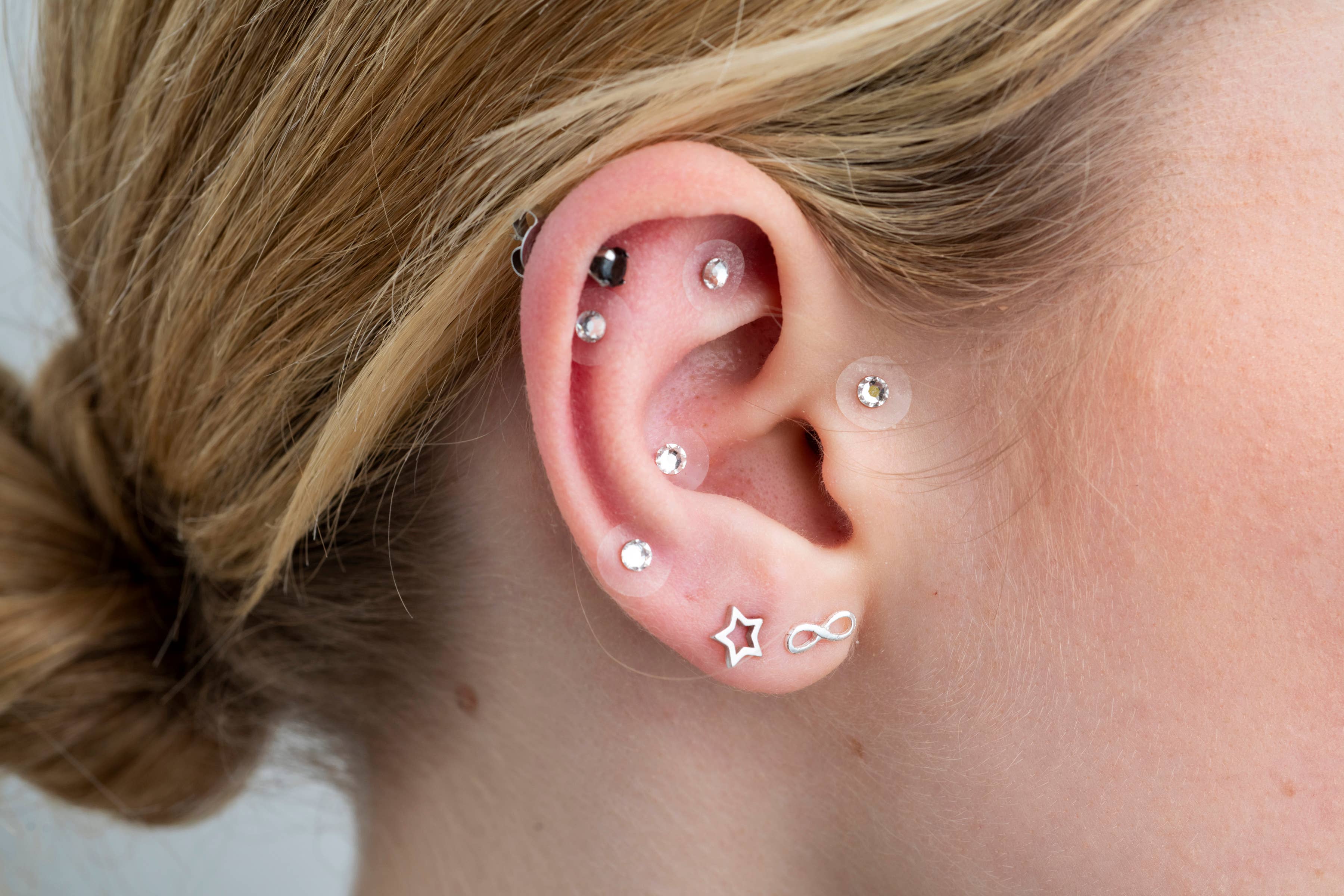 AcuPips – wholesale Acupuncture supplies – Crystal/Natural Ear Seed Kit for Everyday Wellbeing1