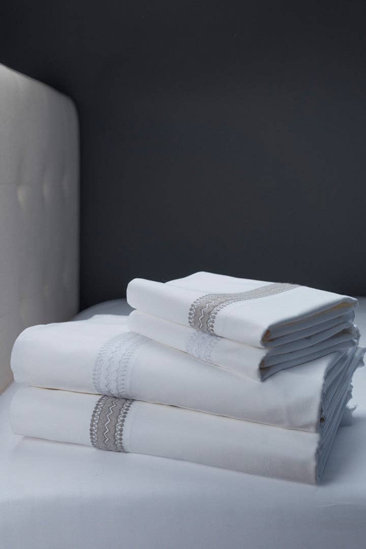 Caro Home - Wholesale Fitted Sheet - MicroCotton Madeira Sateen Fitted Sheet6
