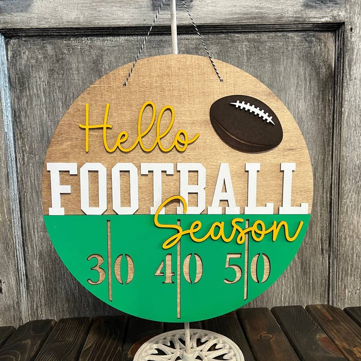 Ronde deurhanger voor voetbal en sport voor wholesale door Rustic Home Co LLC