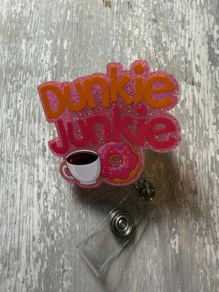 Badge ReeL Dunkie Junkie pour la vente par The Wild Poppy
