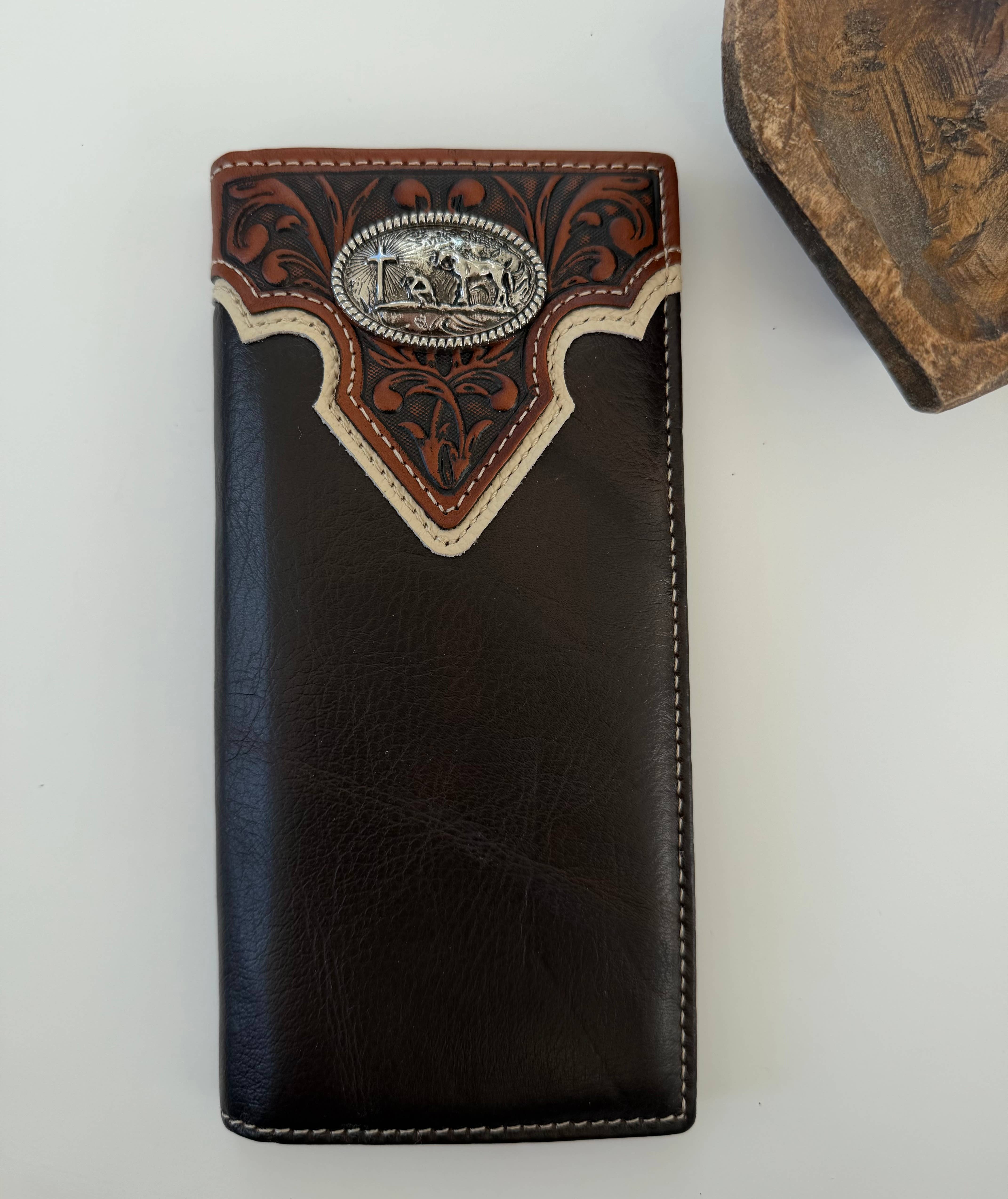 Boho Ranch Shop – Carteira - Mulher por atacado – Carteira bifold de couro legítimo gravado com estrela Longhorn5