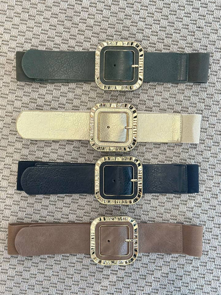 Elasticated belt with square buckle for wholesale by ADORA