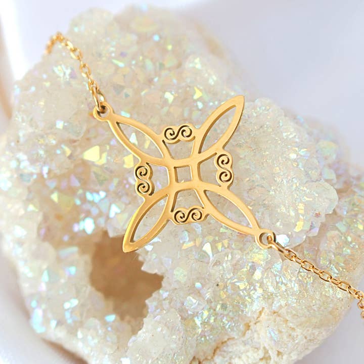 Divine Dulcet - Wholesale Charm/dangle bracelet - Witch's Knot Bracelet | 24K Amulet0