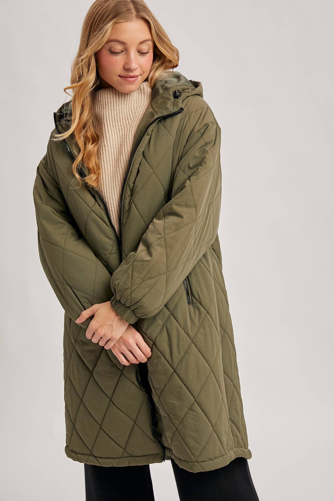 Bluivy – wholesale Puffer jacket – Women’s – LONGLINE QUILTED PUFFER JACKET19