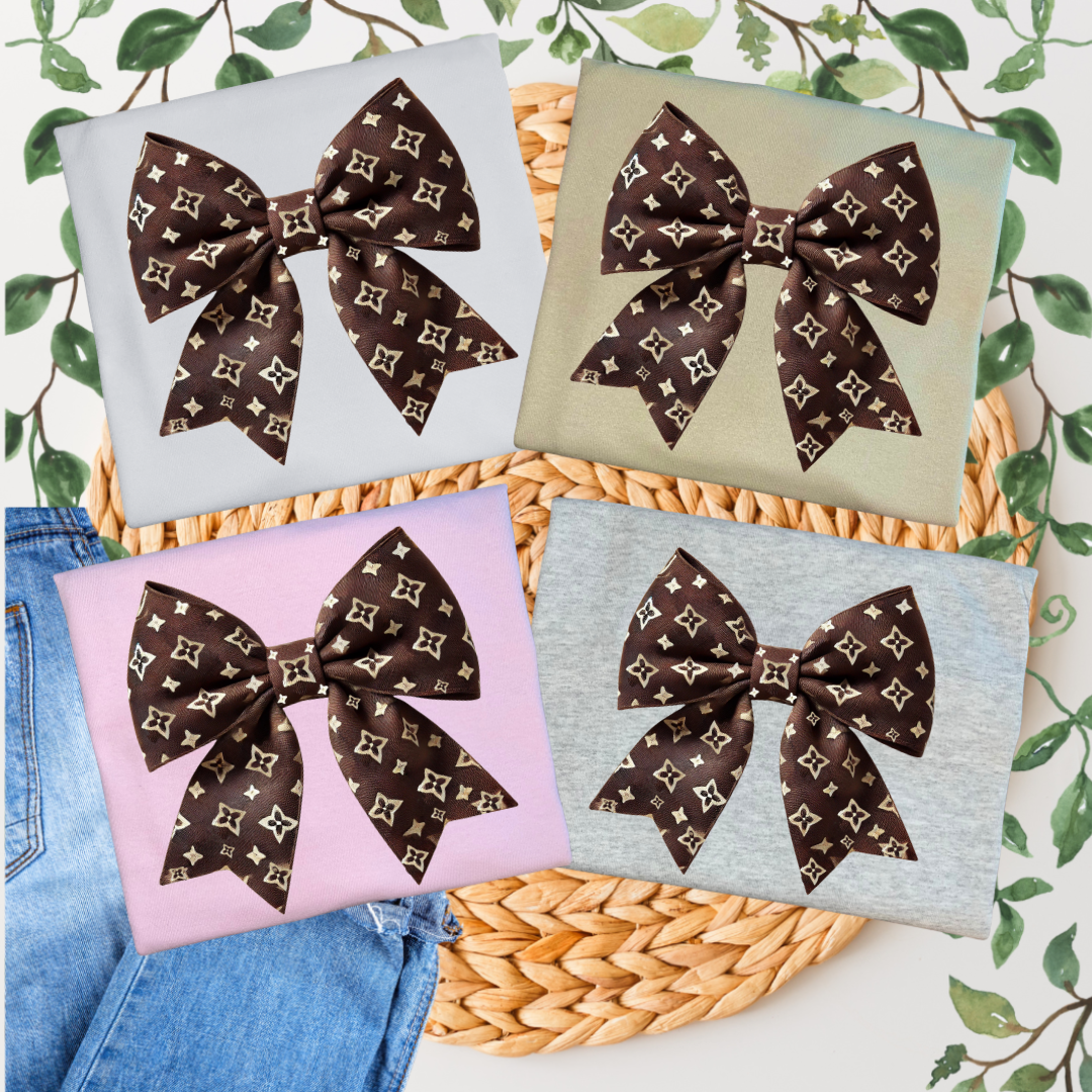 Duck Creations Wholesale - Vente T-shirt sérigraphié – femme - T-shirt graphique à nœud monogramme marron0