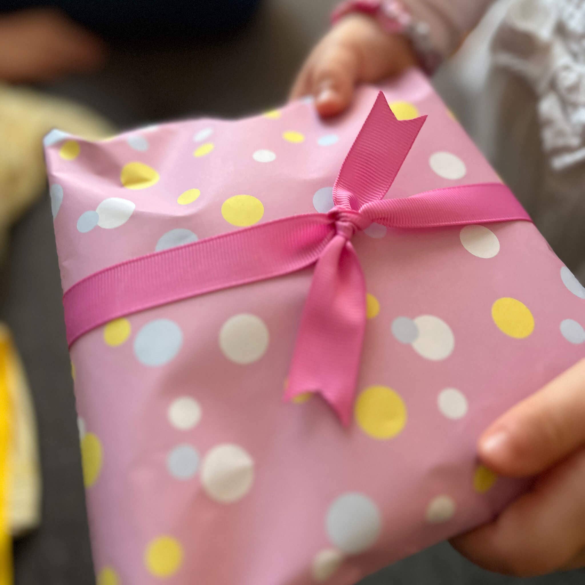 My Pretty Circus - Vente Ruban – emballage cadeau - Ruban cadeau gros-grain rose framboise, 16 mm x 5 m4