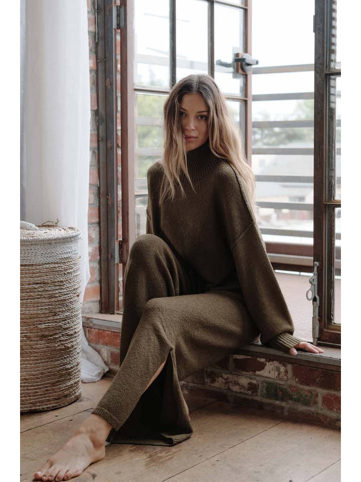 Promesa USA – wholesale Pullovertröja - Dam – Texturerad stickad tröja med synliga sömmar och hög krage4