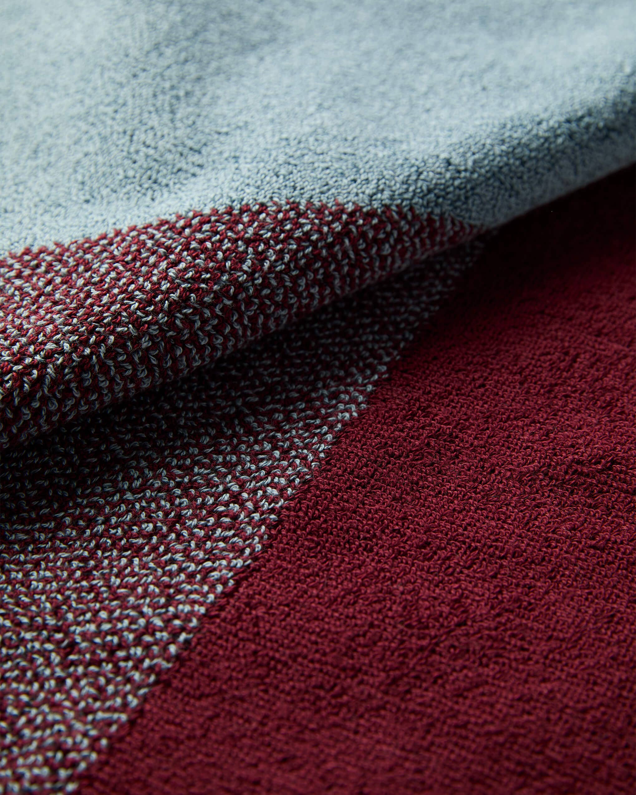 Bleu ciel Bordeaux Set de serviettes de bain Blend Sky Blue Bordeaux (2 pièces) en vente sur Faire3