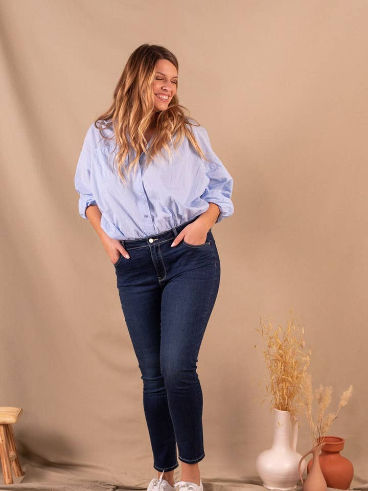 Vaqueros ajustados de algodón orgánico azul oscuro para mujer - Valentine para venta al por mayor de Nagev