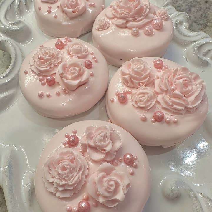 Pastel Pink Chocolate Covered Oreos and other Purchase Wholesale chocolates para. Free Returns & Net 60 Terms on Faire trending on Faire.