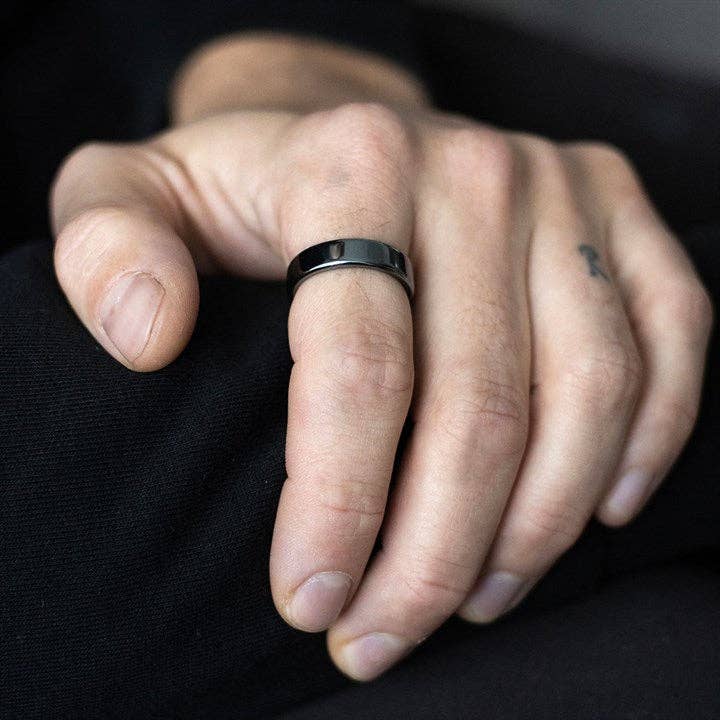 Something Different Wholesale - Wholesale Jewelry Set - Set of 32 Healing Hematite Rings in Display3