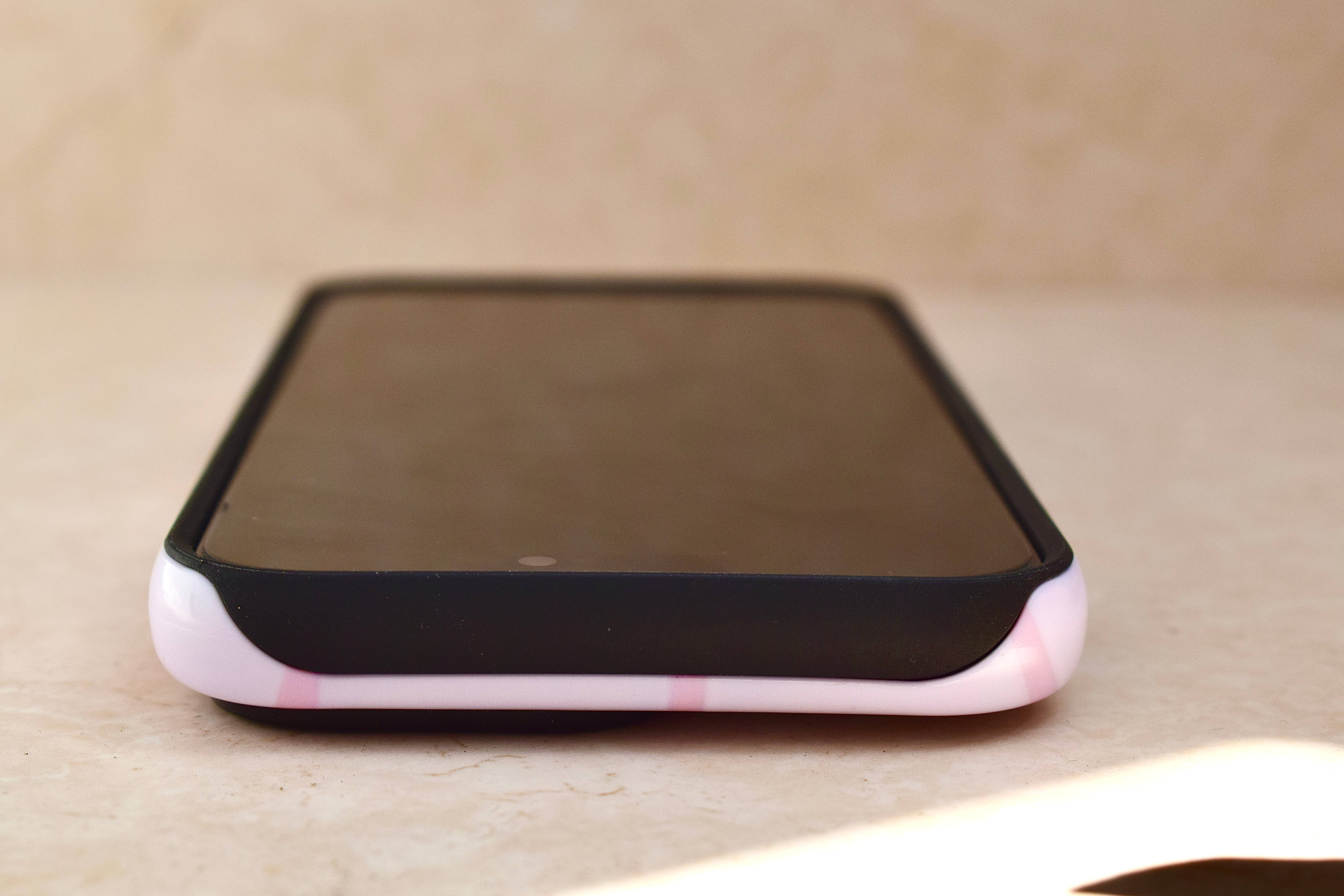 the cute cloud - Vendita all'ingrosso Custodia per cellulare - Donna - Custodia rigida rosa a doppio strato collezione Coquette per iPhone 16 Pro Max9