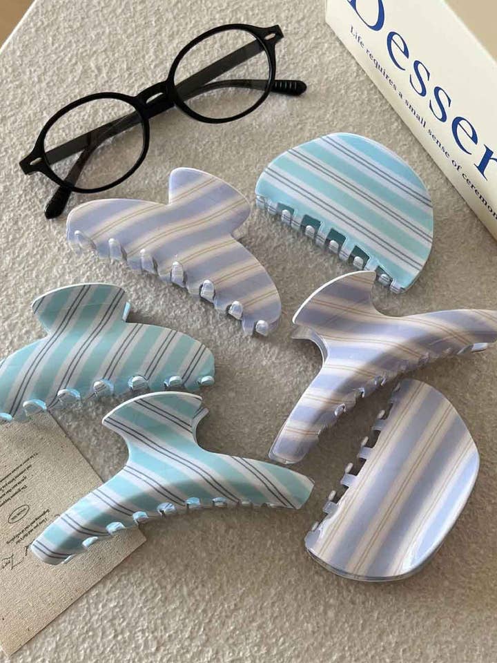 Sweet Striped Acrylic Hair Claw DP25F574 for wholesale by Dipped Shop