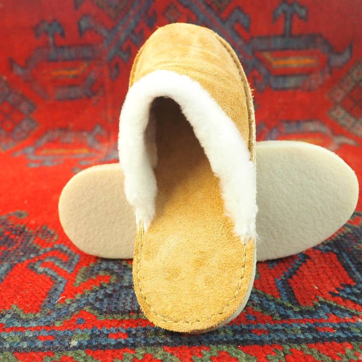 Personalized womens sheepskin Slippers for wholesale by Stabo