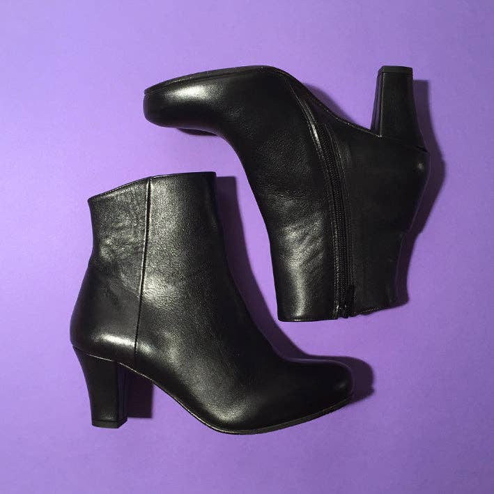 Alice | Zwart leer voor wholesale door Minna Heino AB