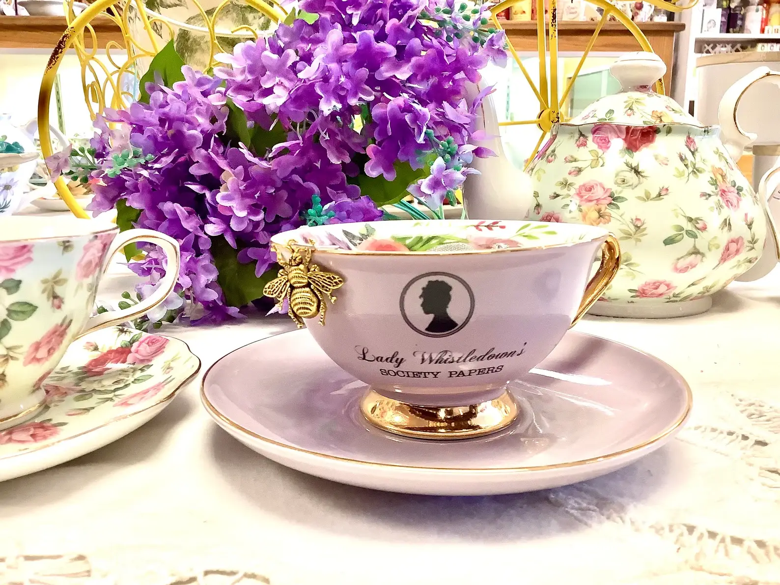 All Little Cute Things – wholesale Tea strainer/infuser – Tea Ball Infuser Regency. The Gold Bee5