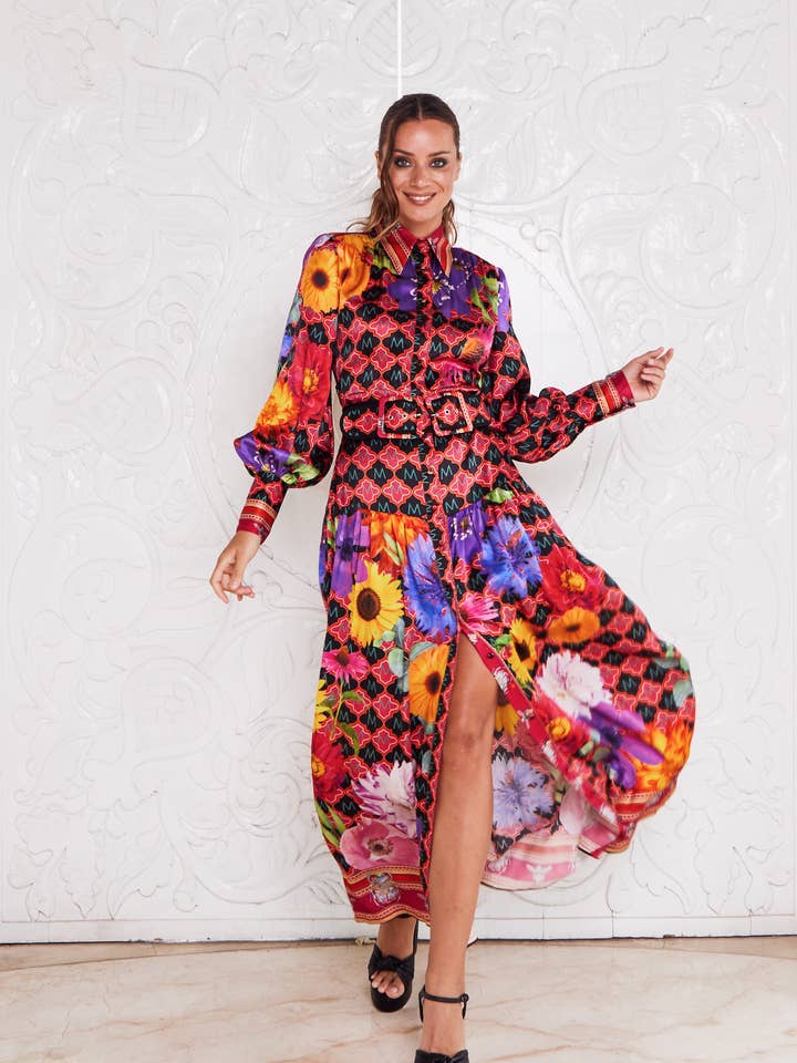 MACKENZIEMODE – Engroshandel Kjole - Dame – KEJSERINDE SILKE MAXI ~ HEMMELIG HAVE0