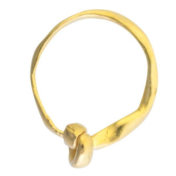 Anello impilabile Layla con nodo piccolo per la vendita all'ingrosso da parte di Karen Hallam Jewelry