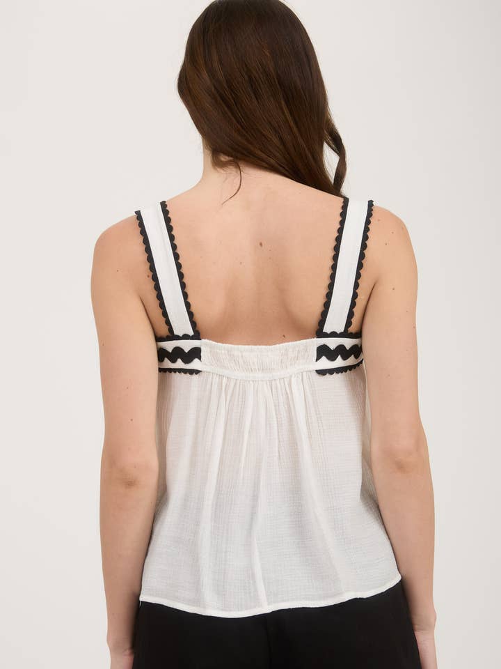 Blu Pepper – wholesale Blouse – Women’s – SLEEVELESS WAVY TRIM FRONT SPLIT WITH TIE BLOUSE