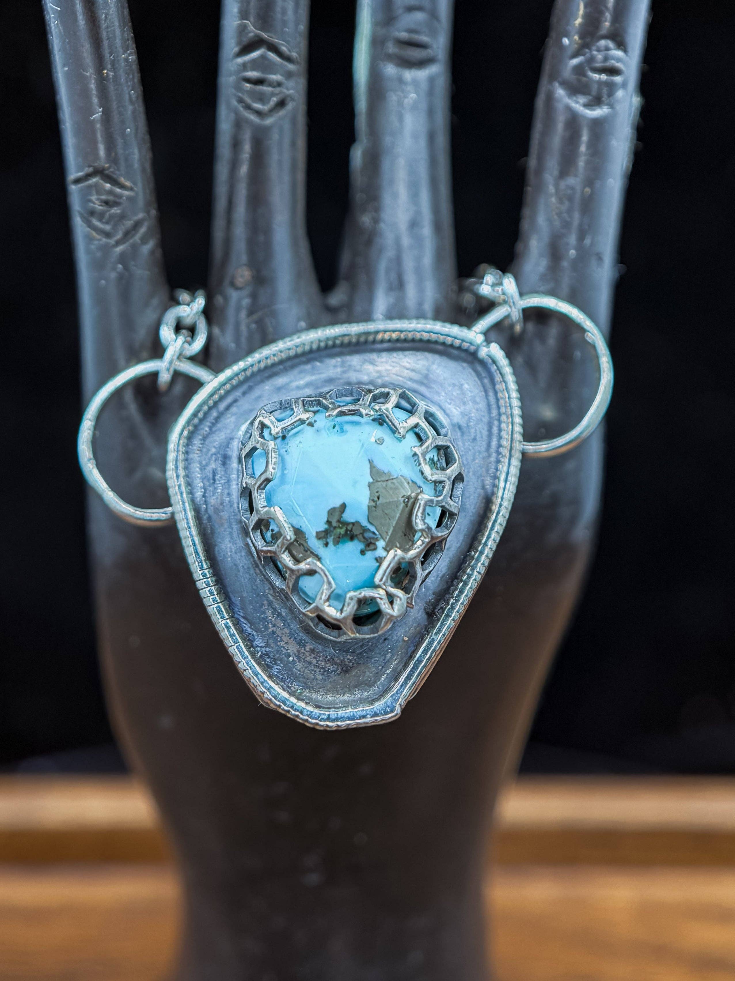 Wild Wren Adornments - Vente Colliers à pendentif - Collier "People Pleaser"1