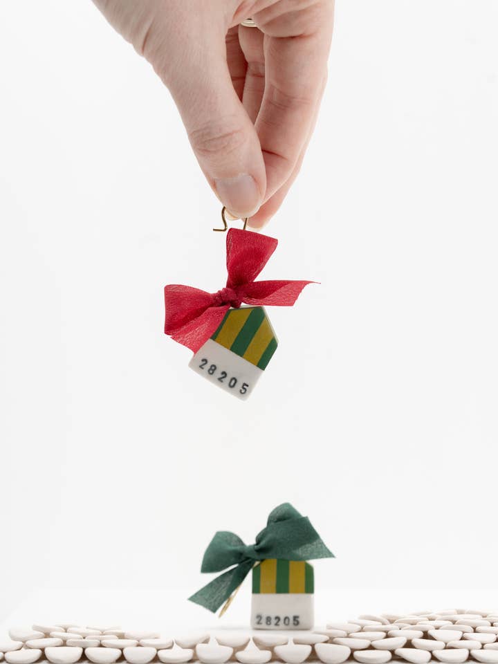 Ornamento Custom Zipcode por atacado de Twenty Two West