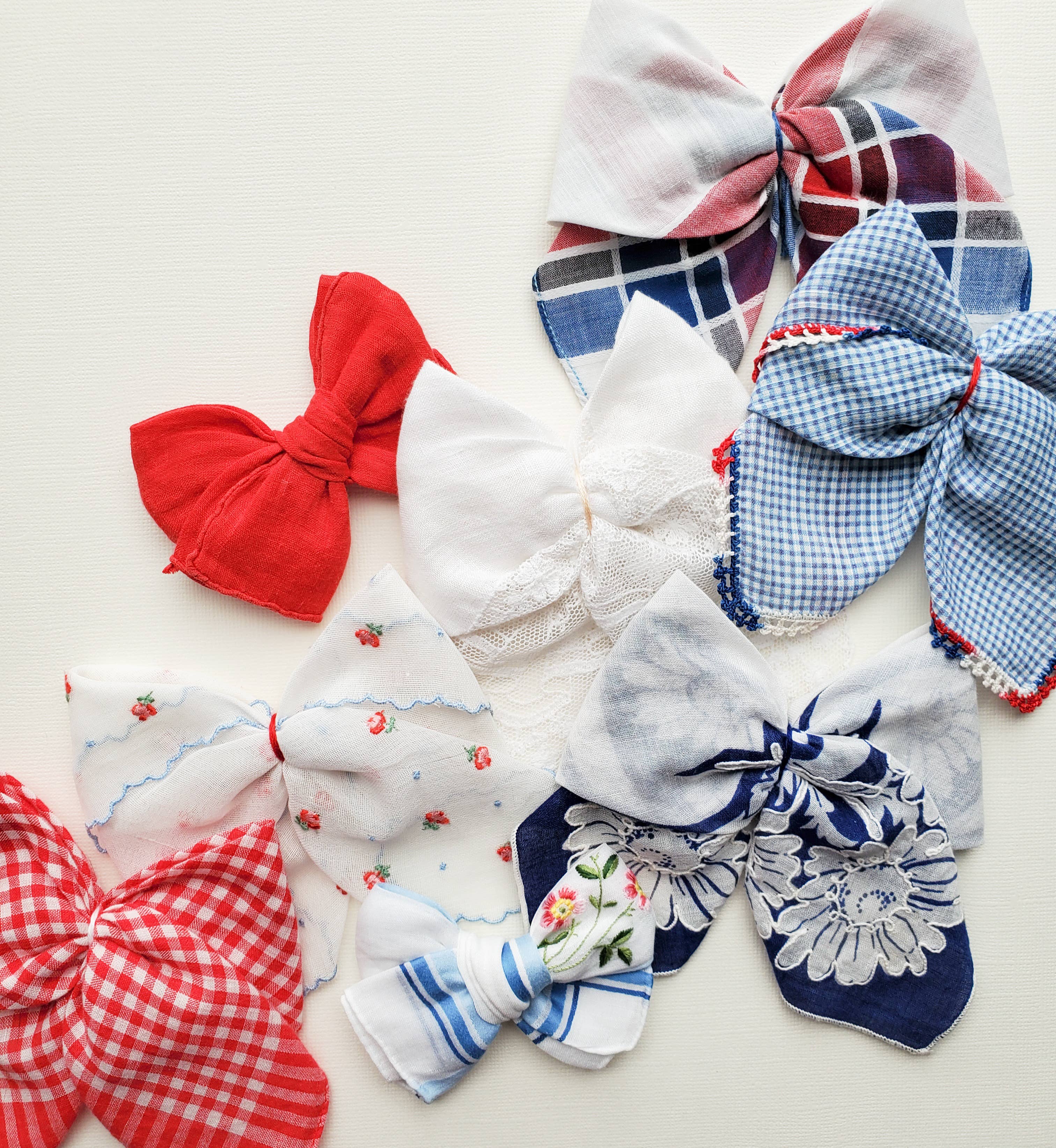 Revival Bow Co. - Venta al por mayor Lazo para el pelo - Niños - Pañuelo vintage personalizado • Estilo cola larga • OOAK2