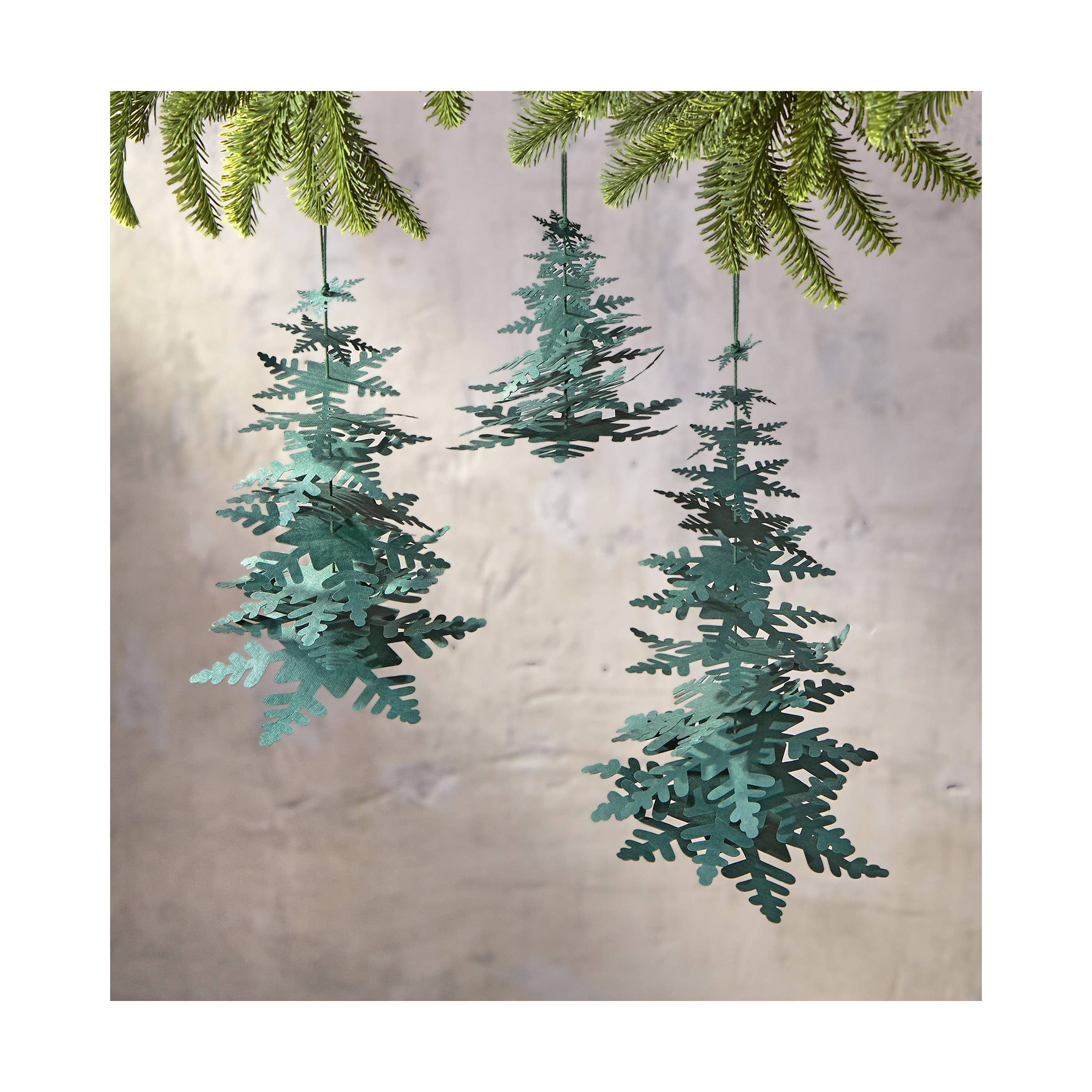 tag - Wholesale Christmas Decoration - Paper Snowflake Tree Decor Small Green Dark1