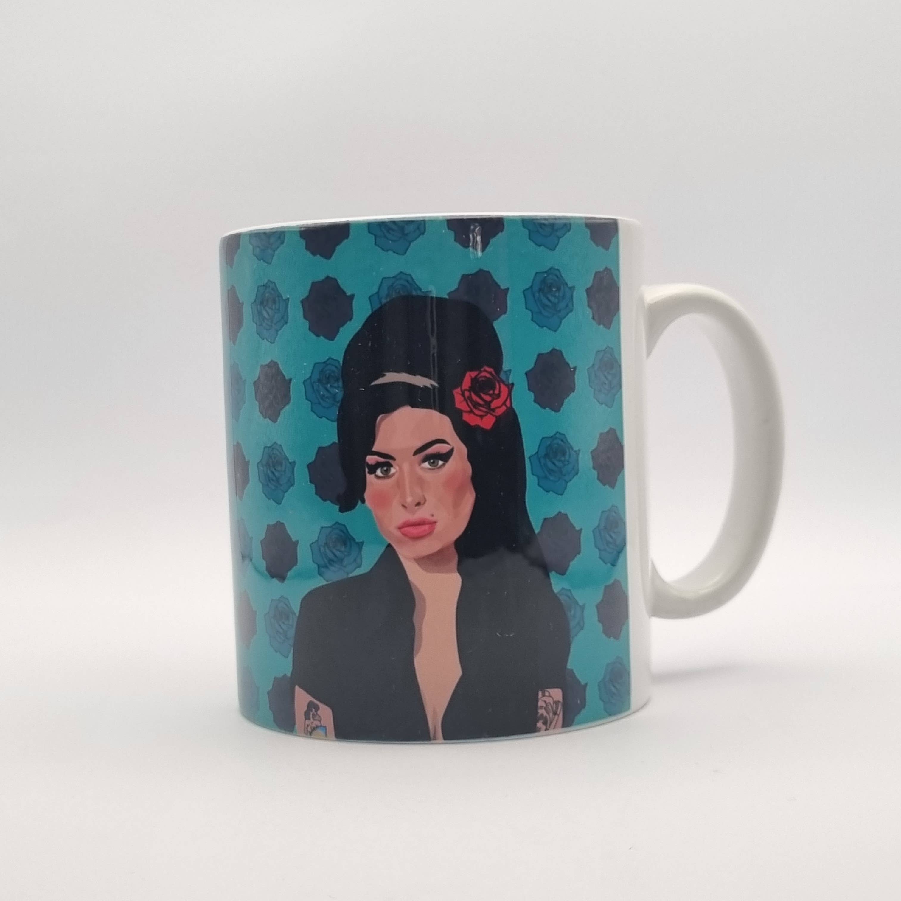 Sabi Koz - Wholesale Coffee Mug - Amy Winehouse Mug - Blue Roses1