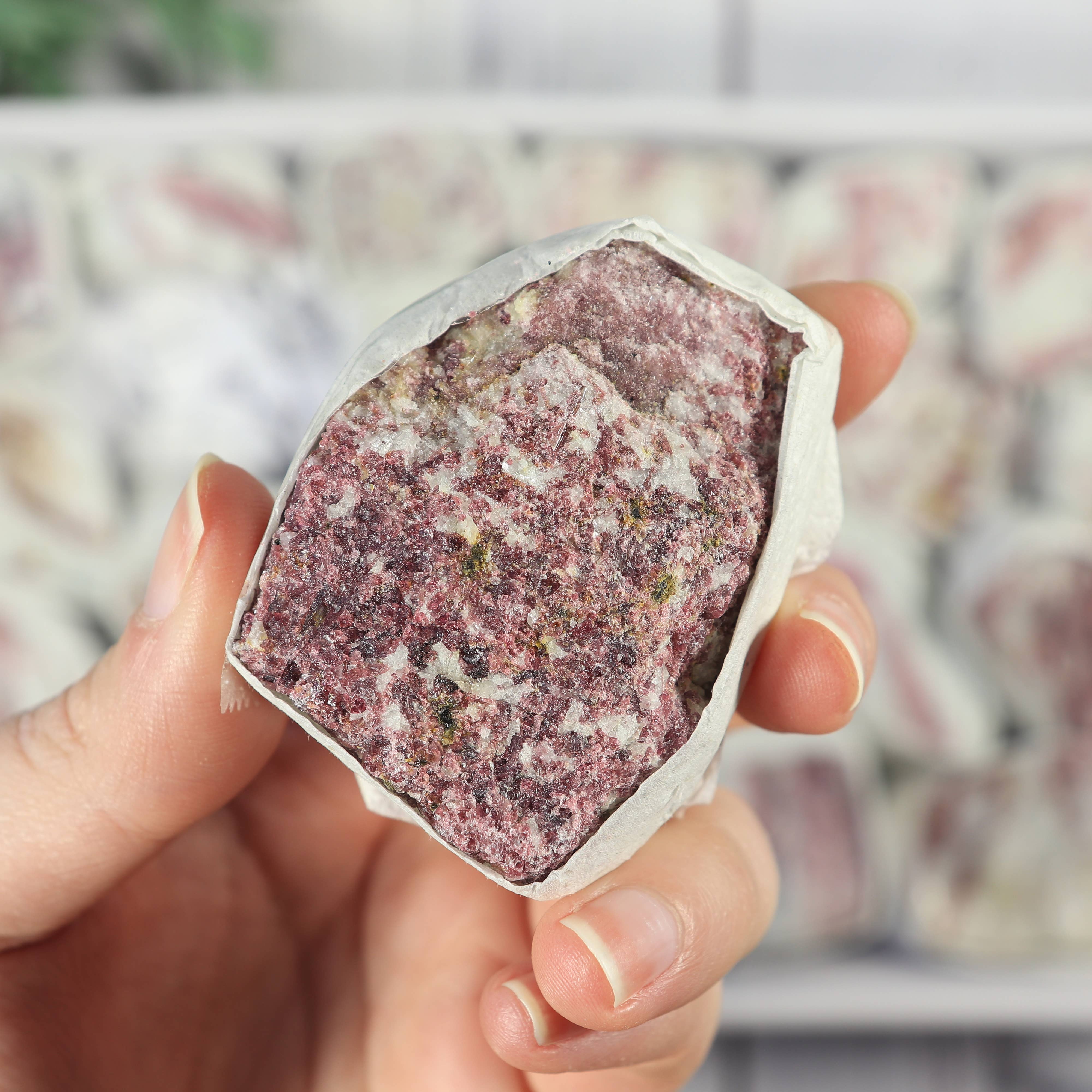 Natures Artifacts Inc - Vente Pierre et cristal de spiritualité - Plat en tourmaline rose - Cristal de tourmaline rose8