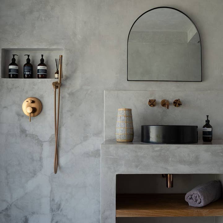 Bazar Bizar Living – wholesale Vase – The Cutie Vase - Concrete Natural - L2