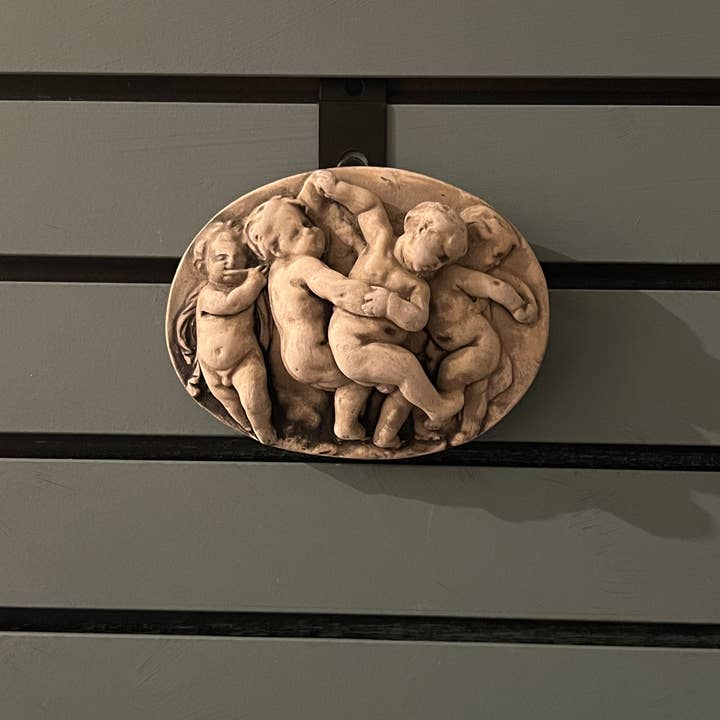 Masterpiece Studio - Wholesale Plaque - Oval Cherubs Playing Wall Plaque (PL48)3