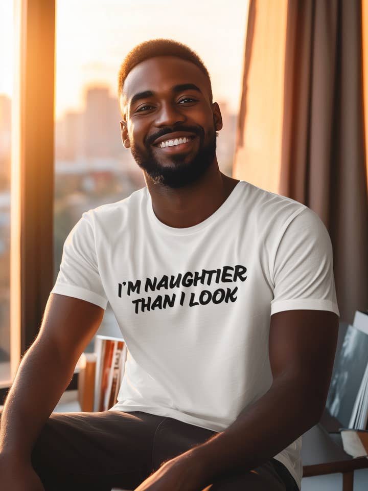 Ik ben stouter dan ik eruitzie - Heren T-shirt voor wholesale door Smart Ass Shirts