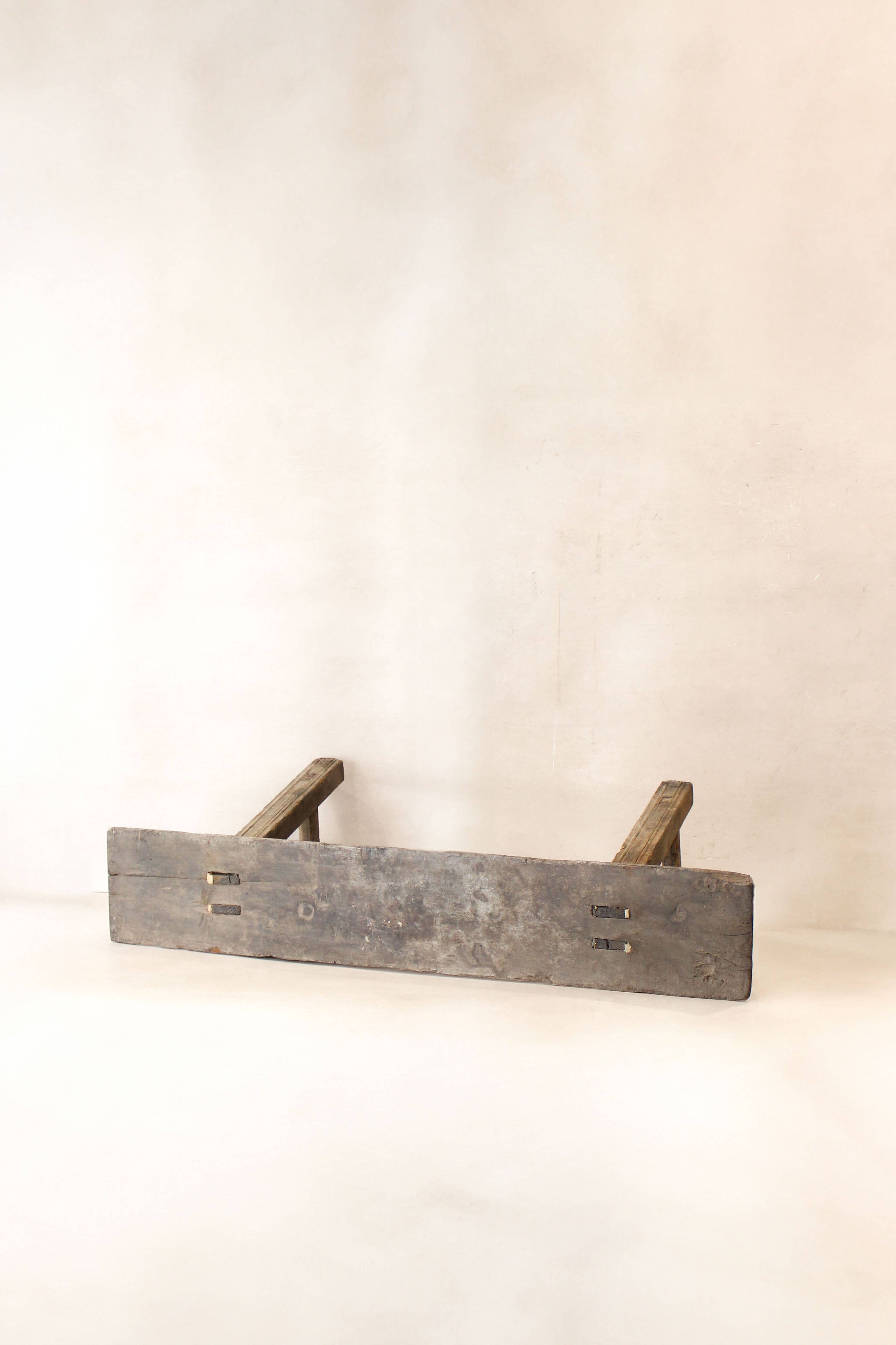 Botanical Boys - Vente Bancs - Banc rustique antique en orme1